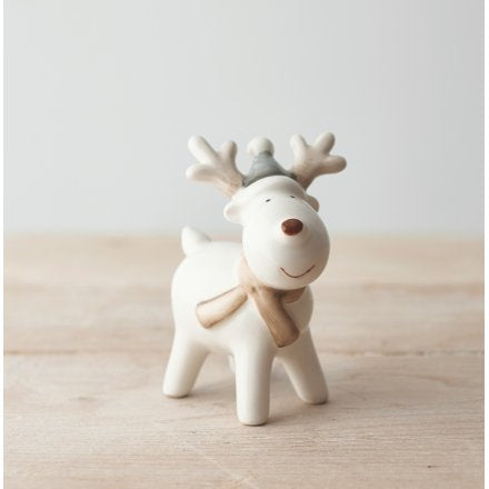 WHITE CERAMIC REINDEER W HAT 9CM