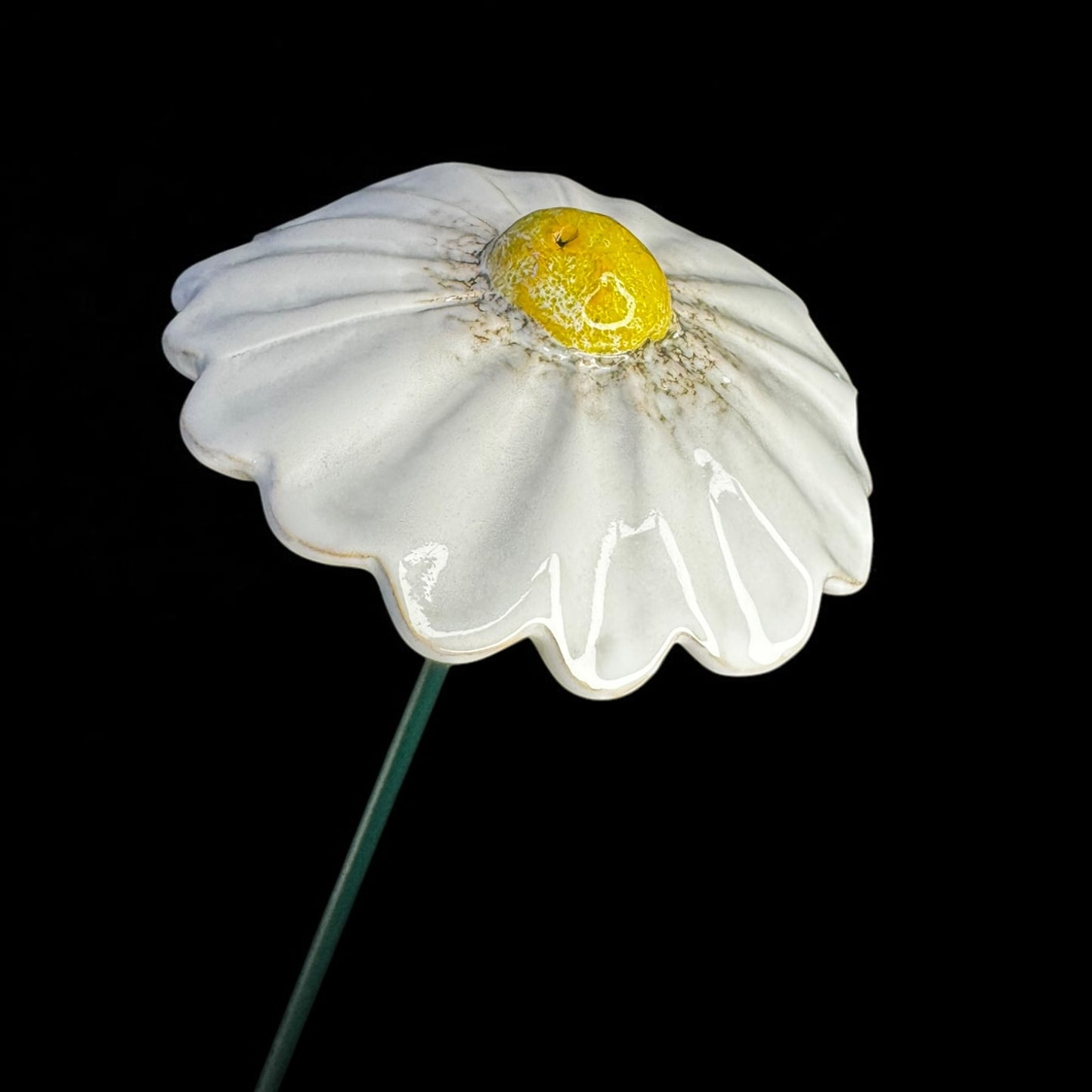 GARDEN DAISY CERAMIC FLOWER STAKE, 30CM