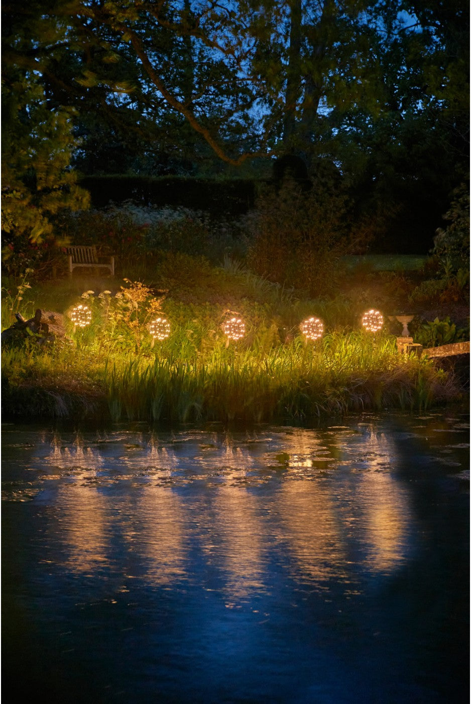 Lightstyle London Solar Sphere 30cm